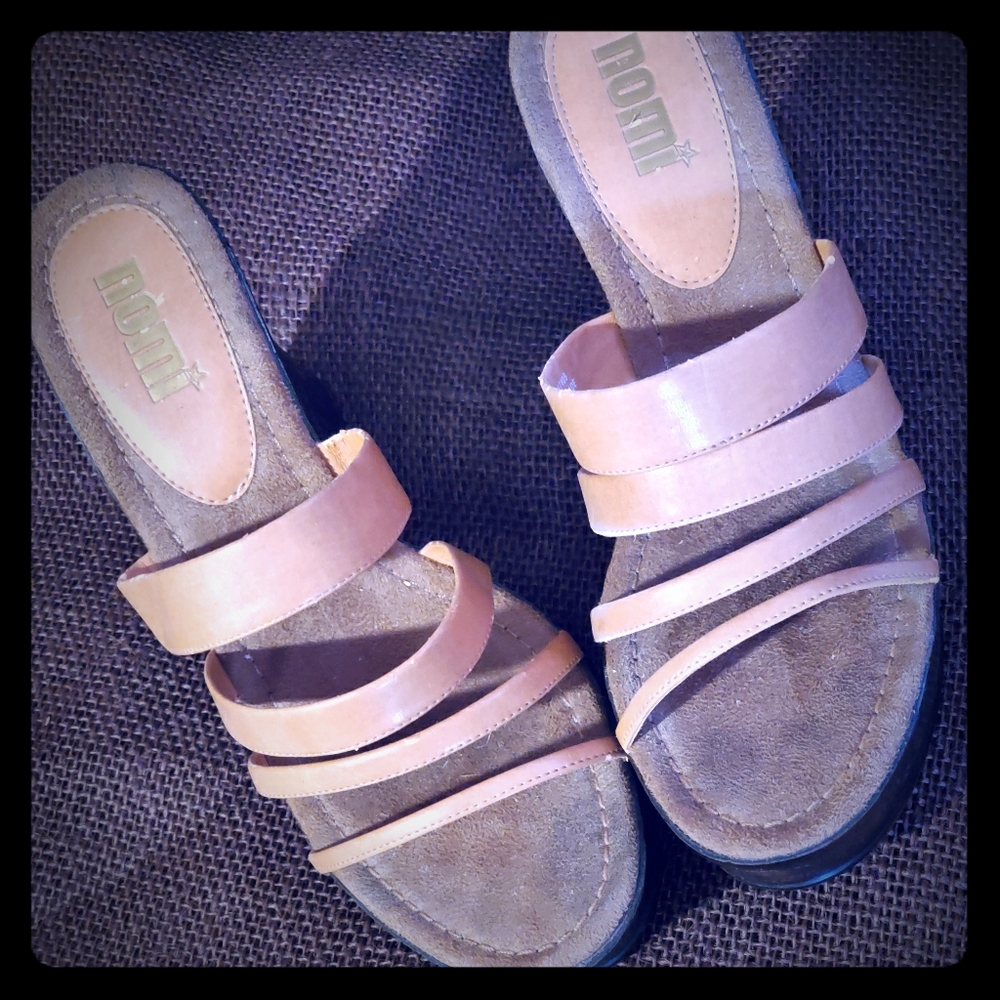 SOLD in bundle Cute Wedges